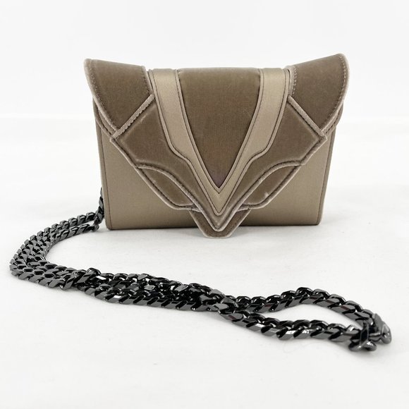 Elegant Tan Shoulder Bag - Picture 1 of 10